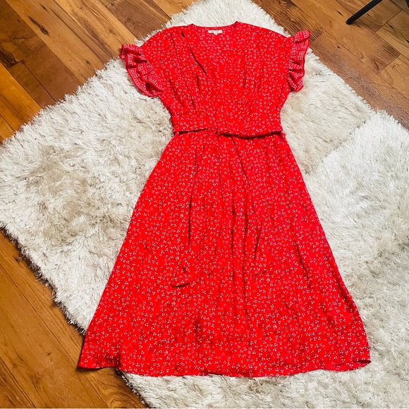 Max Studio Floral Flutter Sleeve Dress - Picture 3 of 7